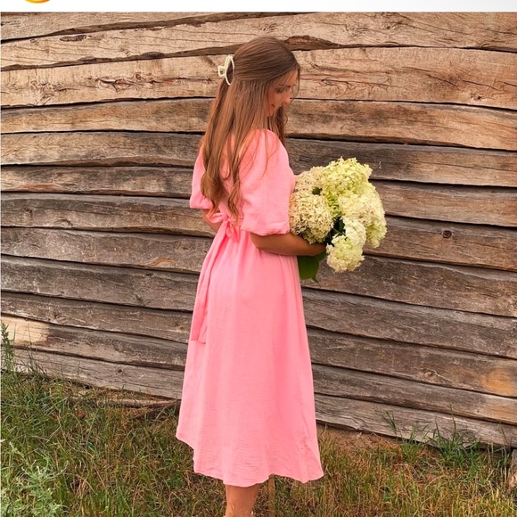 Elegant Gauze Pink Midi Dress - Picture 2 of 7